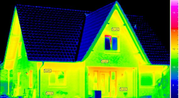 Thermografie von einem erfahrnen Bauberater